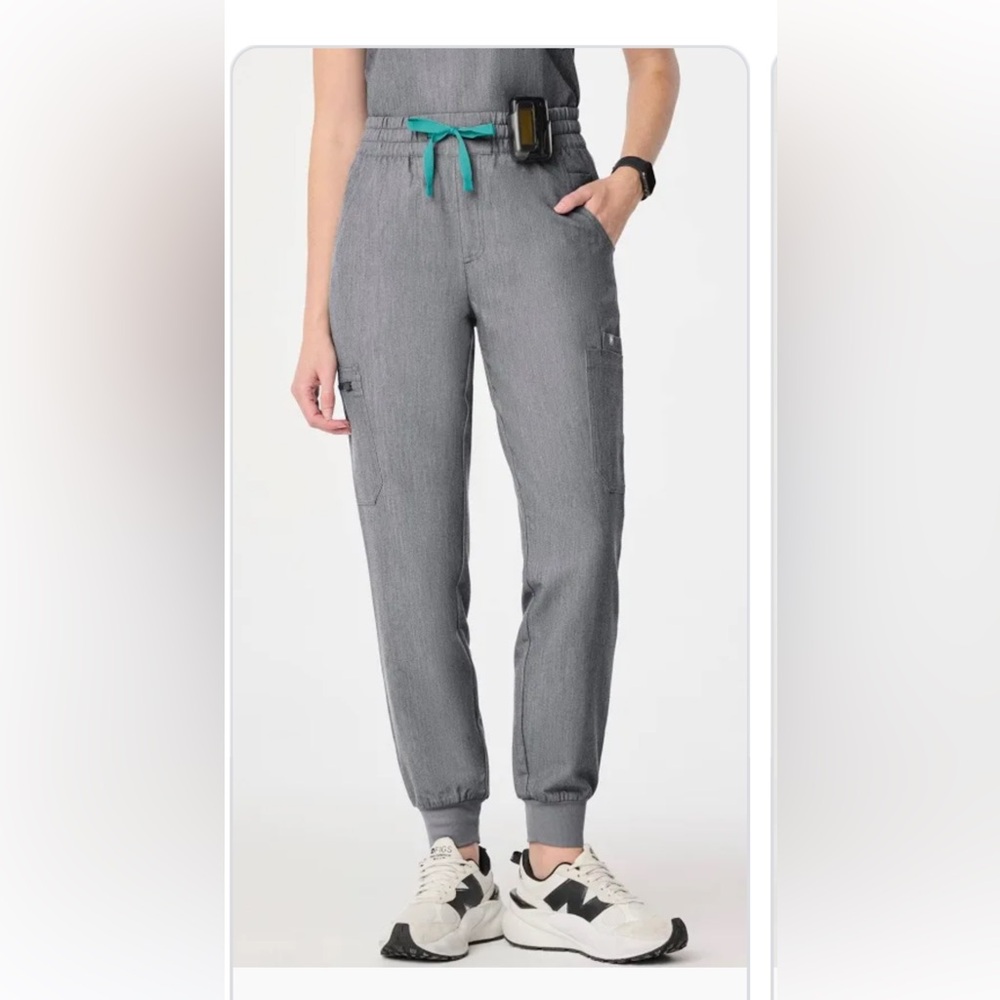 Figs Technical Collection Pants in Gray